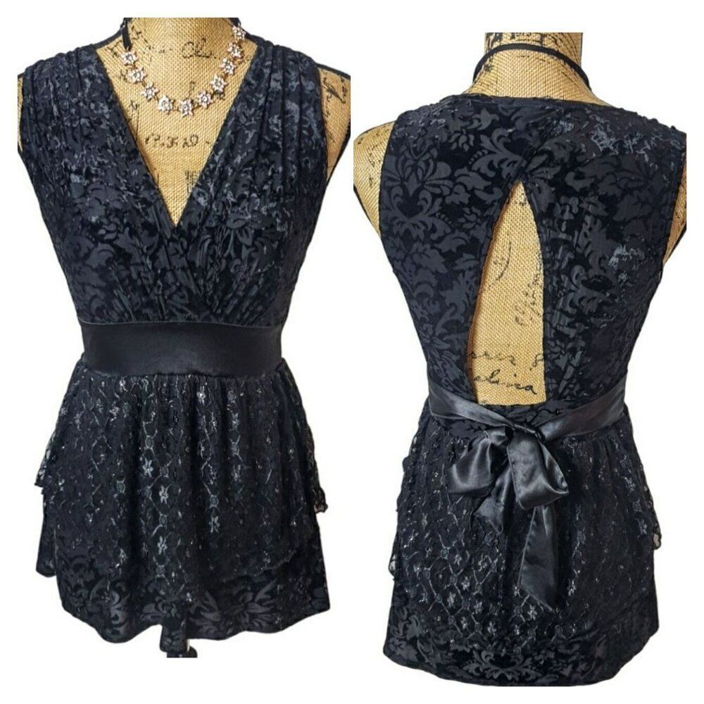 BKE Womens Black Rosette Peplum Top S  Keyhole Back Jeweled Bow Tie Back Elegant